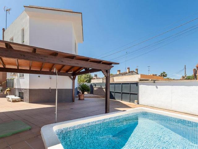 Chalet en venta en Los Corteses, Huétor Vega