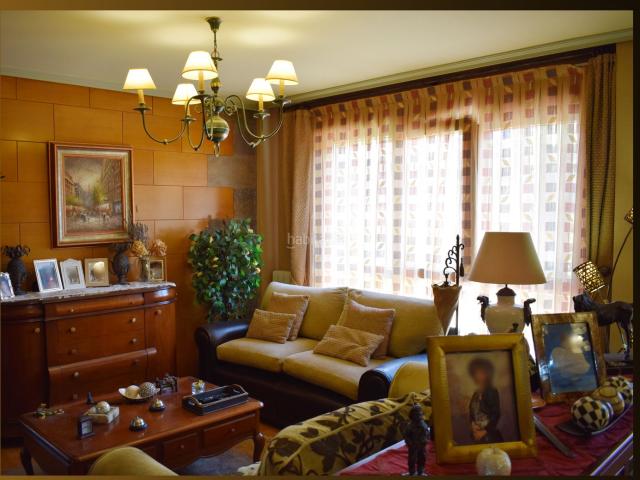 Chalet en venta en Villapatro, Lardero