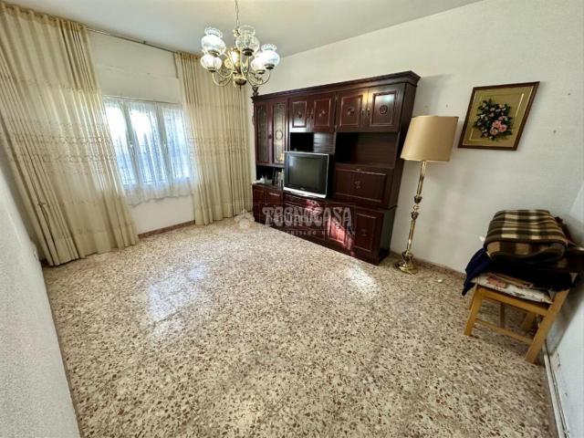 Villa en venta en Marchamalo
