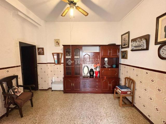 Chalet en venta en Marmolejo, Andalucía