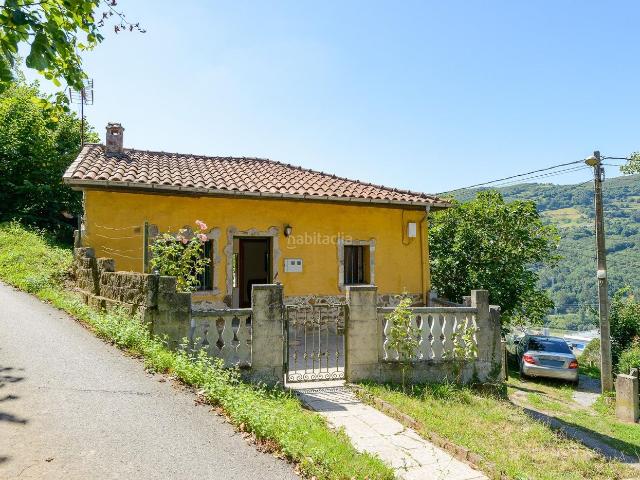 Chalet en venta en Mieres, Asturias