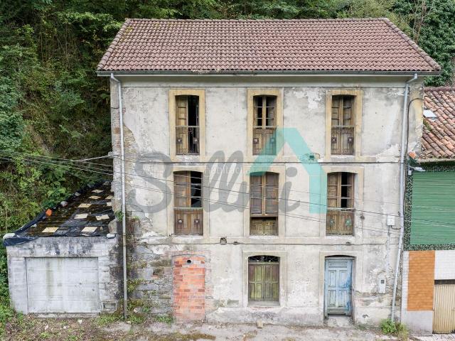 Chalet en venta en Mieres, Asturias