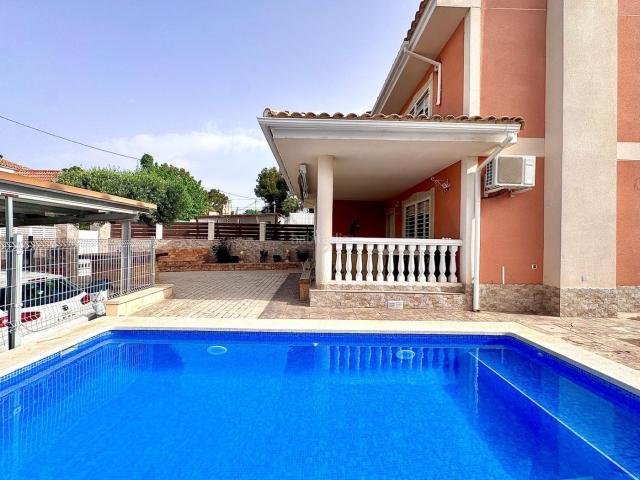 Chalet en venta en l'Horta Sud, Valencia