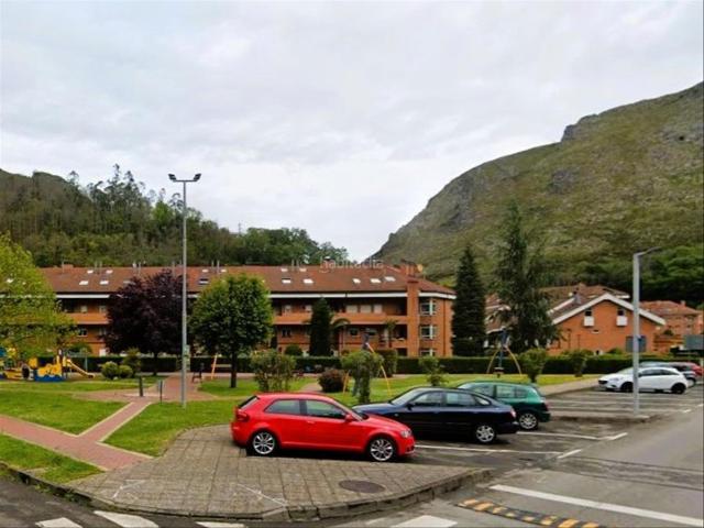 Chalet en venta en Morcín, Asturias