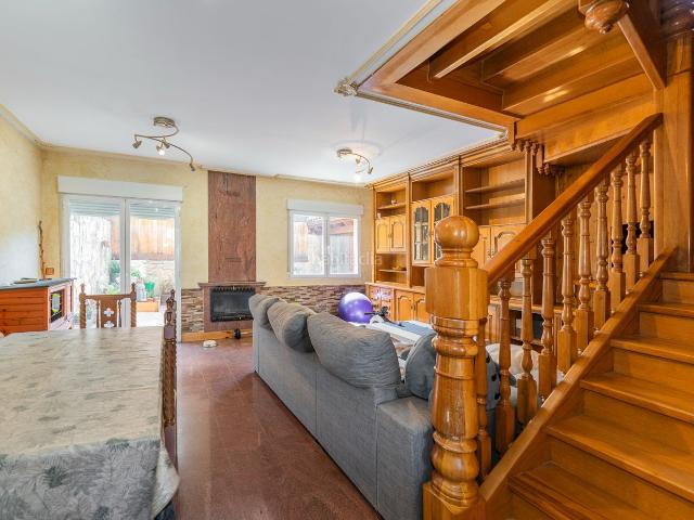 Chalet en venta en Sexmo de Lozoya, Navalafuente