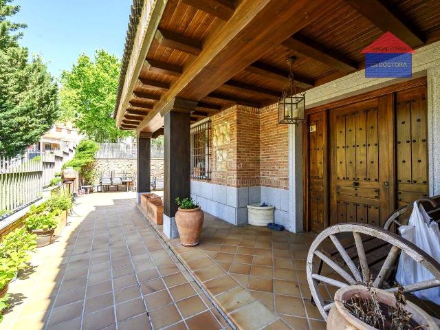 Chalet en venta en Casco Antiguo, Navalcarnero