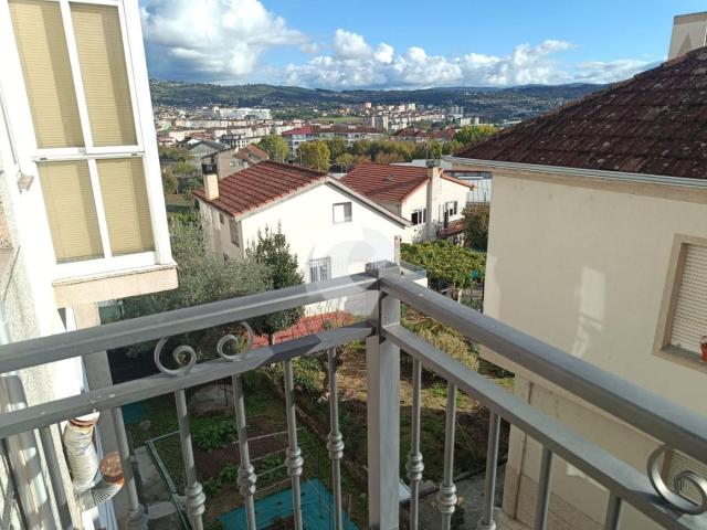Chalet en venta en Centro, Ourense