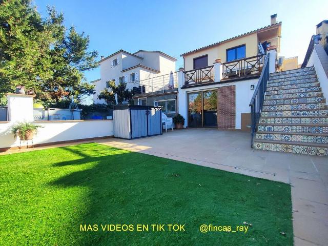 Chalet en venta en Palau-solità I Plegamans, Barcelona