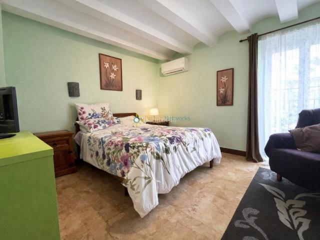 Chalet en venta en La Serranía, Valencia