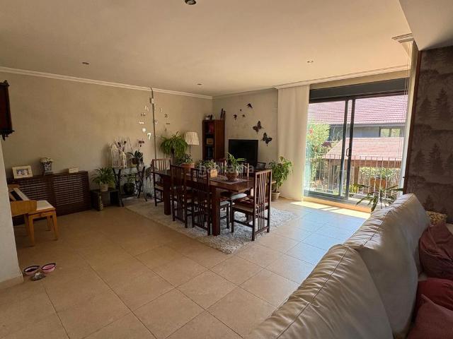 Villa en venta en Paracuellos De Jarama