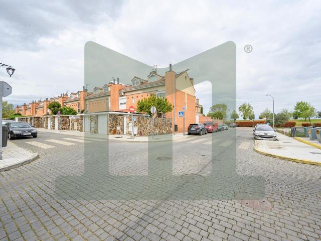 Chalet en venta en Parla, Madrid