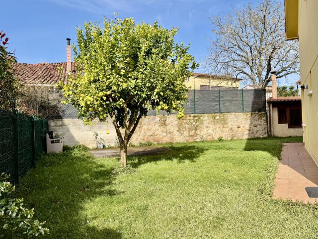 Chalet en venta en Penagos, Cantabria