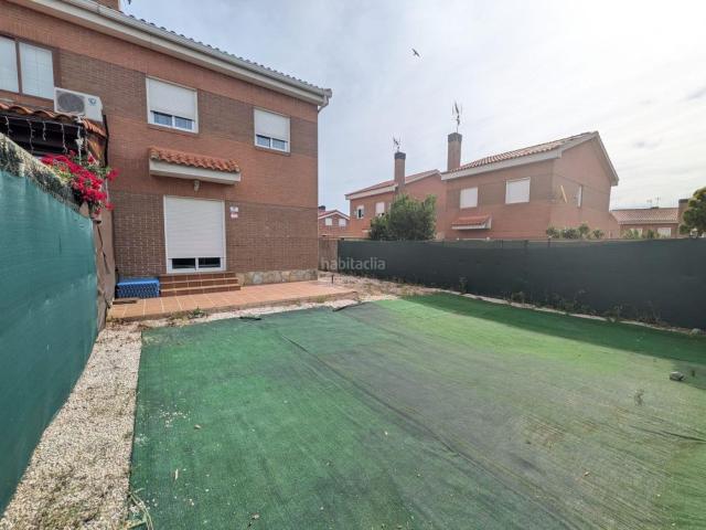 Chalet en venta en Madrebuena, Pioz