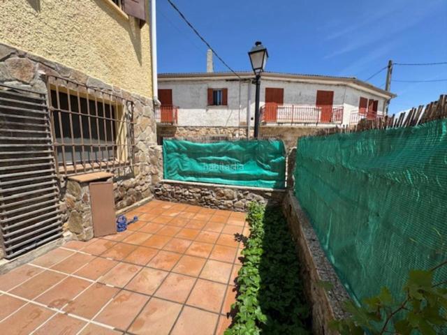 Villa en venta en Piñuécar-gandullas