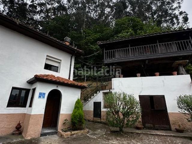Chalet en venta en Praúa, Pravia