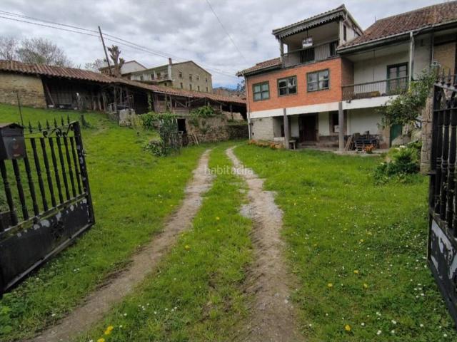 Chalet en venta en Puente Viesgo, Cantabria