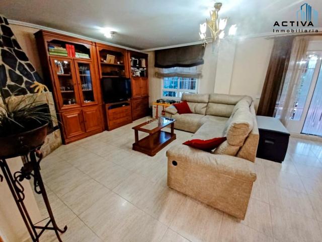 Villa en venta en Renedo De Esgueva