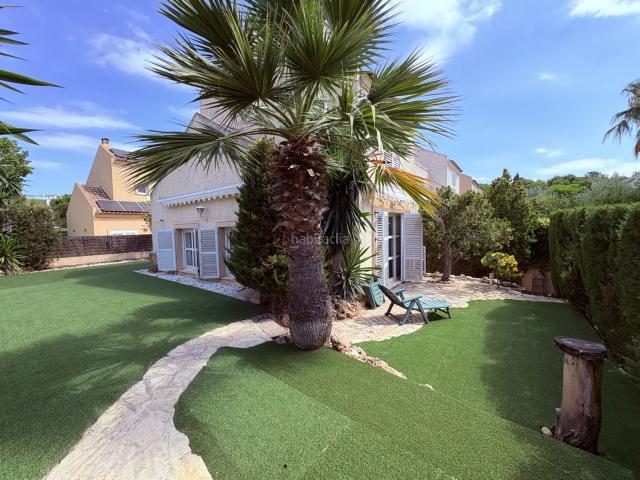 Chalet en venta en l'Horta Nord, Valencia