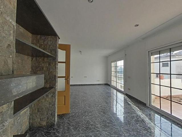 Chalet en venta en Montjuïc, Gironès