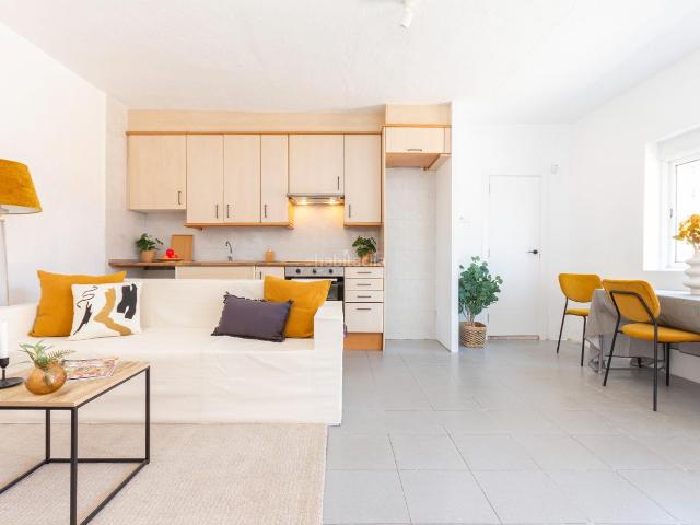 Villa en venta en Rubí, Castellnou