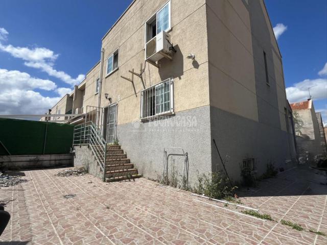 Villa en venta en San Fernando De Henares