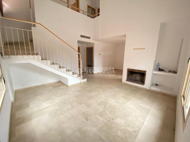 Chalet en venta en Sanlúcar La Mayor, Andalucía
