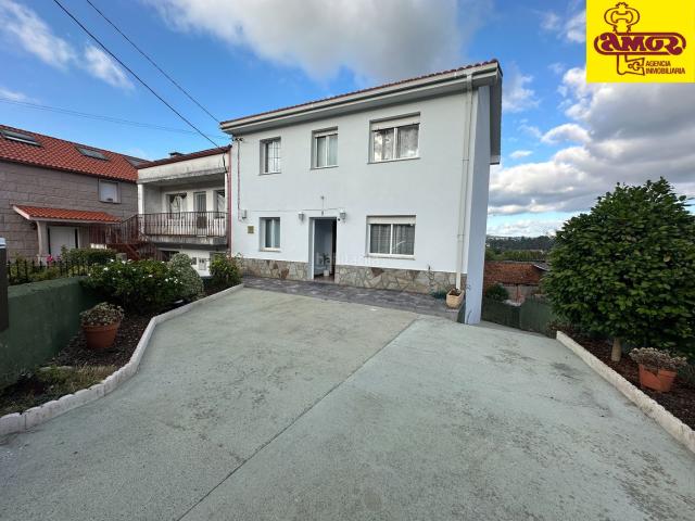 Chalet en venta en Santiago de Compostela, Santiago