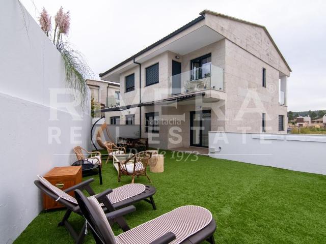 Chalet en venta en Padriñán, O Salnés