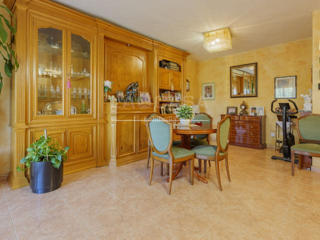 Chalet en venta en Serranillos Del Valle, Madrid