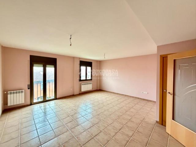 Chalet en venta en Sigüenza, Castilla-La Mancha