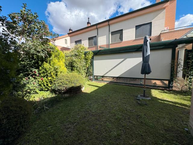 Chalet en venta en Canedos, Simancas