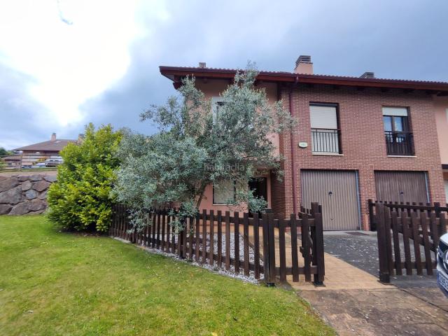 Chalet en venta en Sojuela, La Rioja