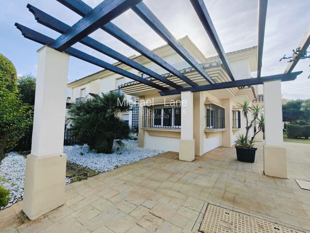 Chalet en venta en Guadiaro, Campo de Gibraltar