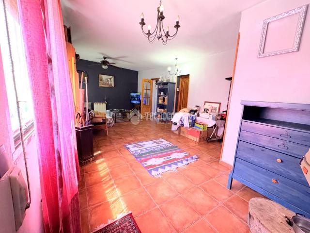 Chalet en venta en Torrelaguna, Madrid