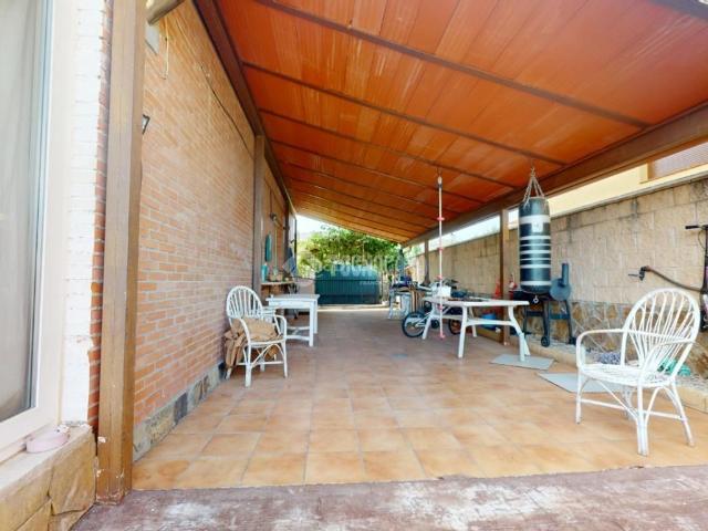 Chalet en venta en Torrelaguna, Madrid