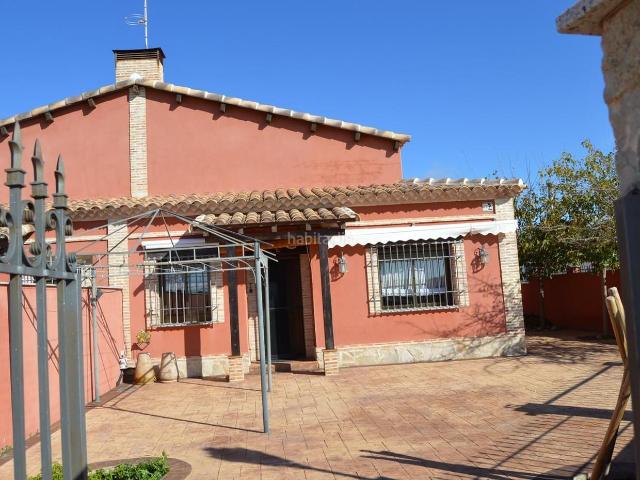 Villa en venta en Tribaldos
