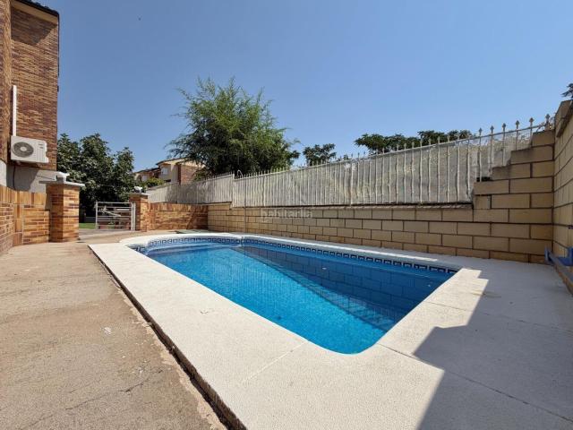 Chalet en venta en Ugena, Castilla-La Mancha