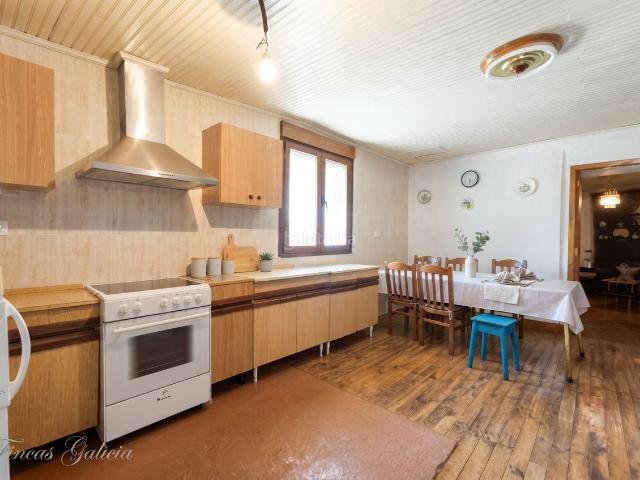 Chalet en venta en Verín
