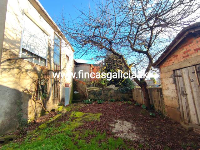 Chalet en venta en Verín