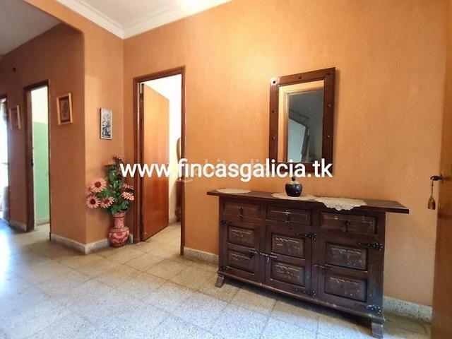 Chalet en venta en Verín