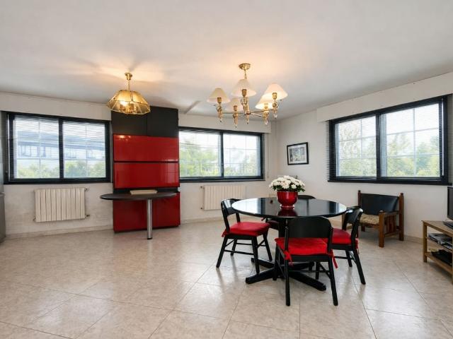 Chalet en venta en Verín