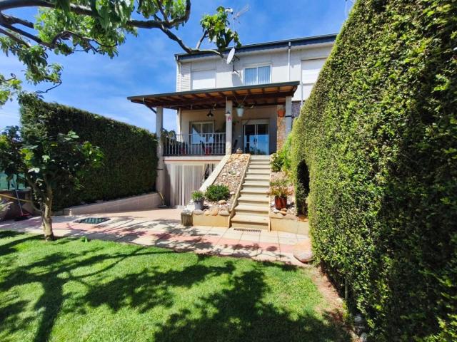 Chalet en venta en Verín
