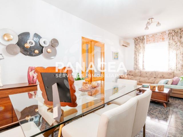 Chalet en venta en Vícar, Andalucía