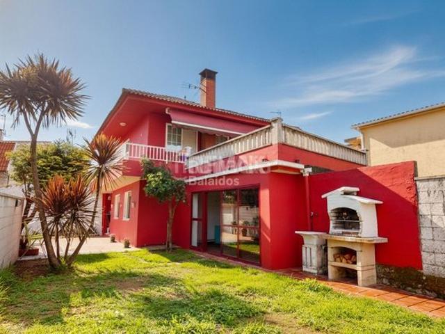 Chalet en venta en Vigo