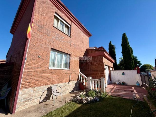 Chalet en venta en Villanueva De La Torre, Castilla-La Mancha