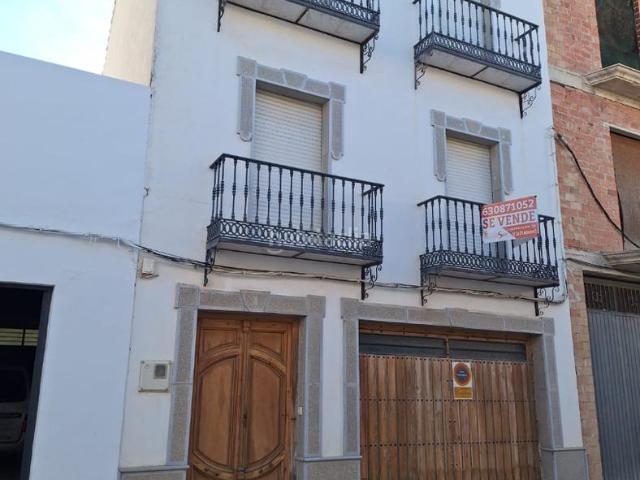 Villa en venta en Villardompardo