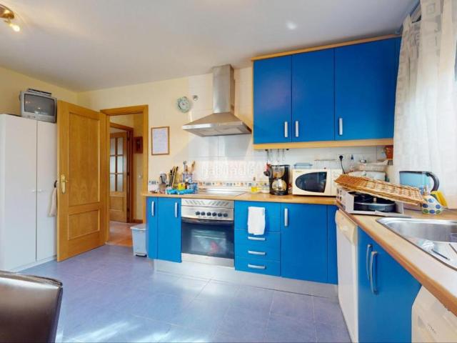 Villa en venta en Yebes