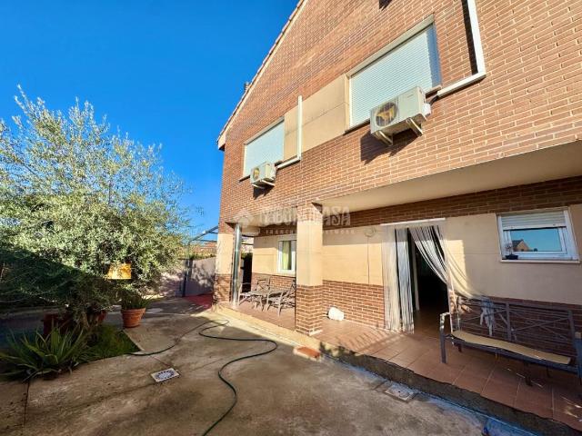 Chalet en venta en Yunquera De Henares, Castilla-La Mancha