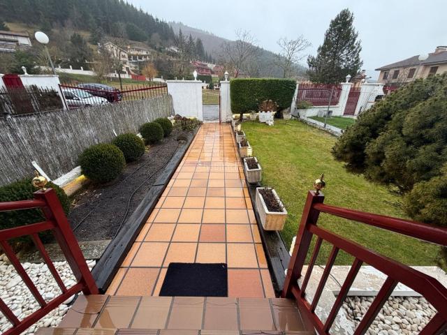 Chalet en venta en Zorraquín, La Rioja