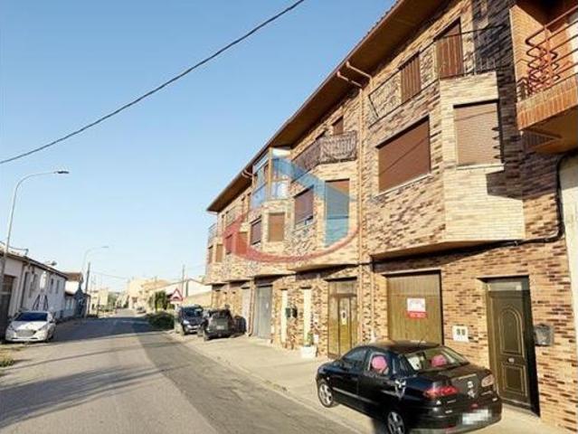 Chalet en venta en Alcanadre, La Rioja